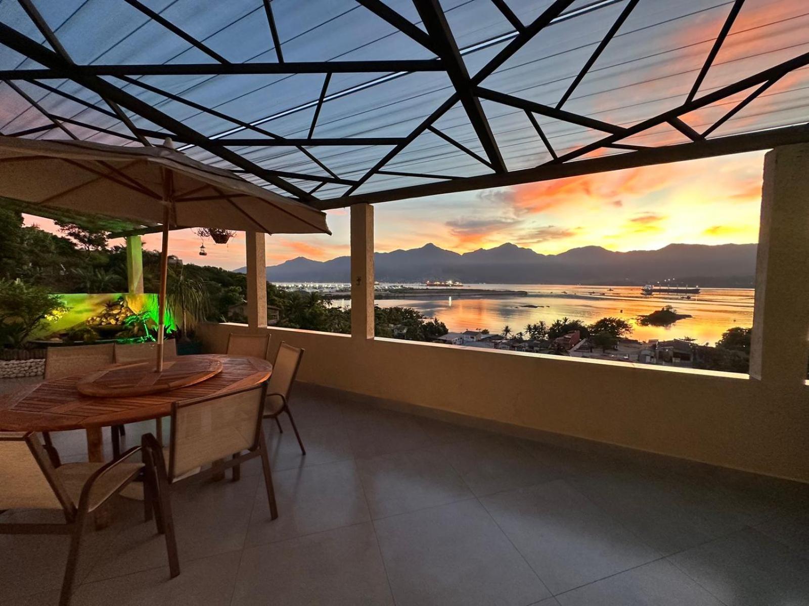 Casa De Com Vista O Mar