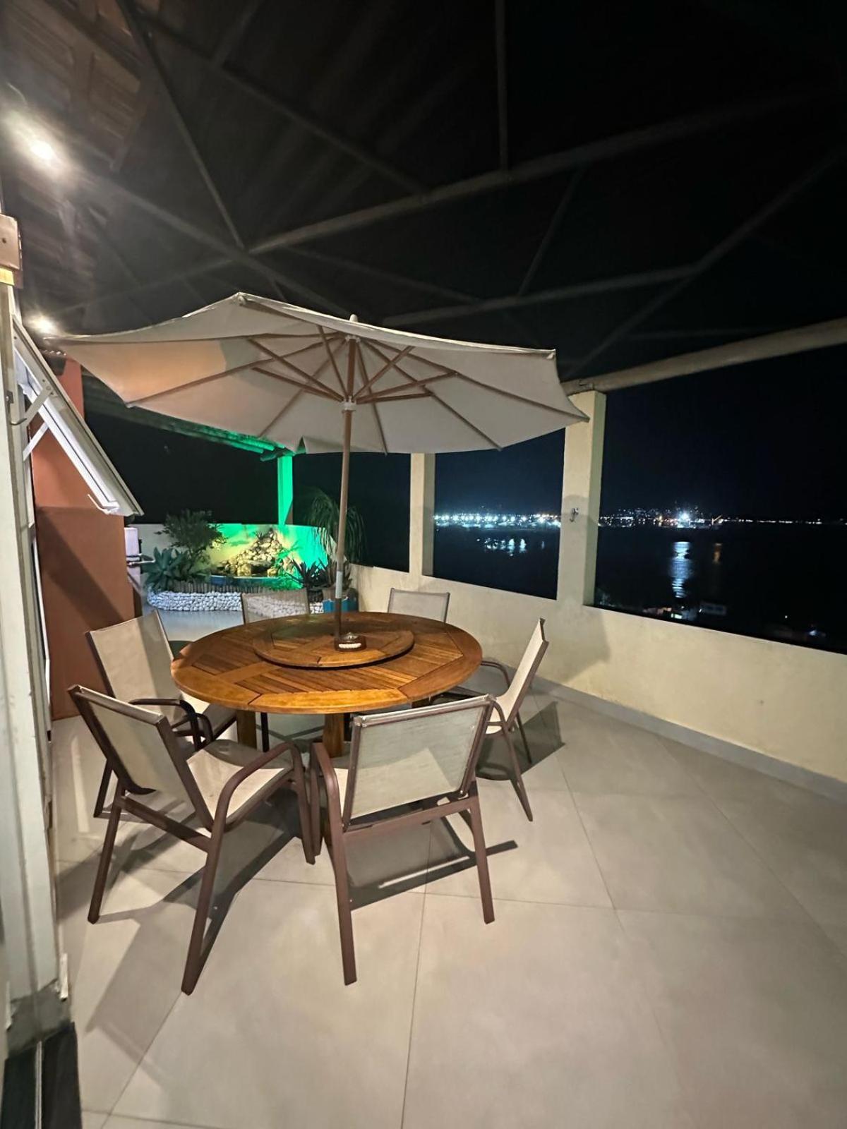 Casa De Com Vista O Mar